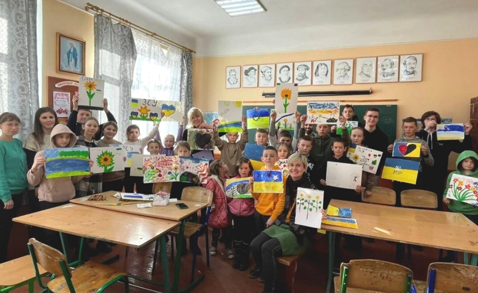 Art workshops in refugee hubs Ukraine