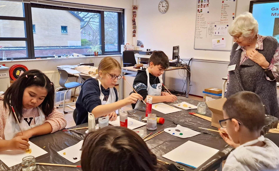 IMC on tour: art classes for newcomer students, all around the Netherlands